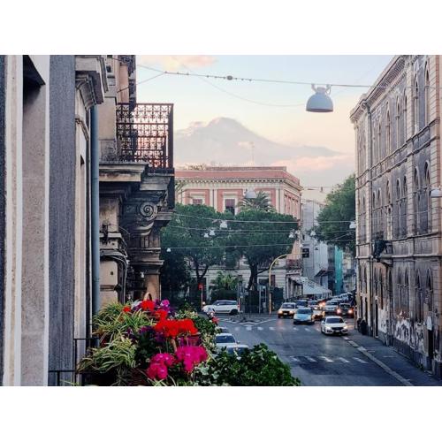 +Elegant apartment in the center with ETNA view+