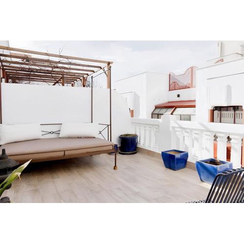 Elegant Apartment in the Heart of Madrid, 100m² with Parking