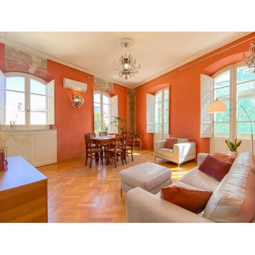 Elegant apartment in the heart of the Marina