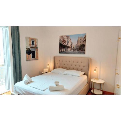 Elegant apartment under the Acropolis