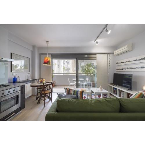 Elegant Design Stay in Koukaki
