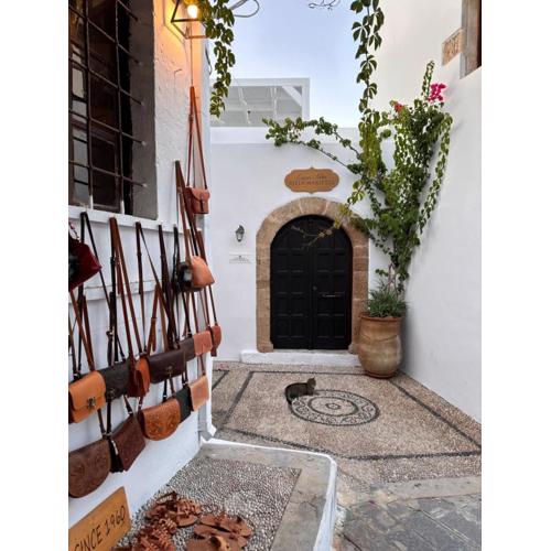 Elegant-Lindian Villa Marietta