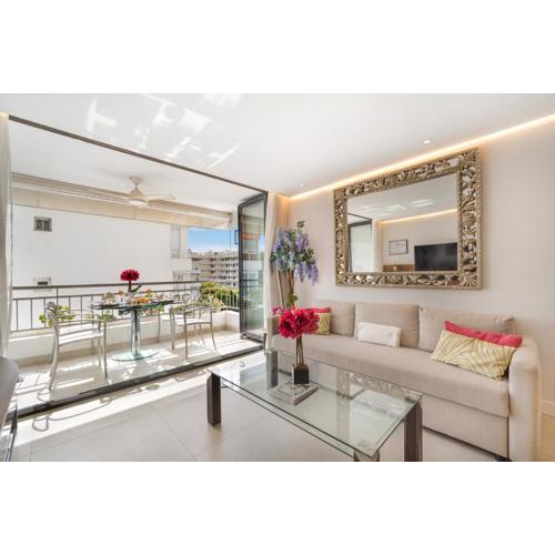 Elegant Marbella Beachside