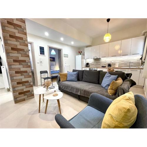 Elegant & Modern Flat Near Panathenaic Stadium