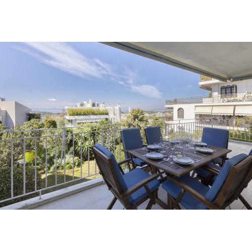 Elegant Sea-View Apartment