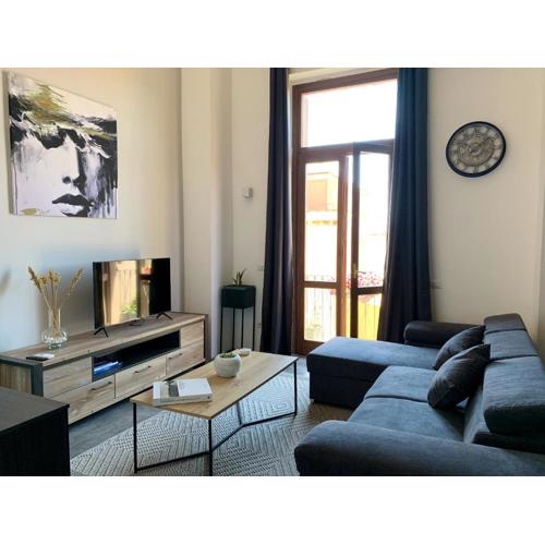 Elegant Studio Cagliari 60 m² + Balcony B