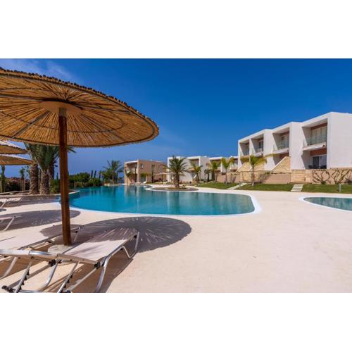 Elegant villa with pool view
