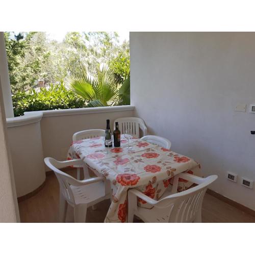 Elegante Drei Zimmer Wohnung In Vieste