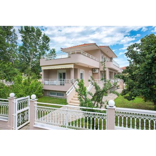 Elena Apartments