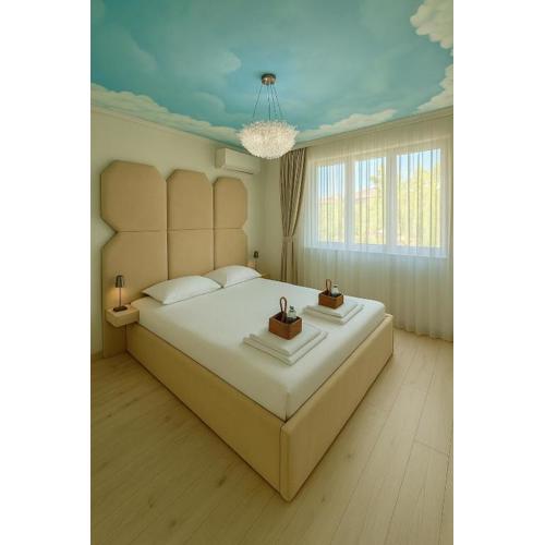 ElenartLux - Baby Cot - Pets Allowed - Free Parking & Fast Wi-Fi