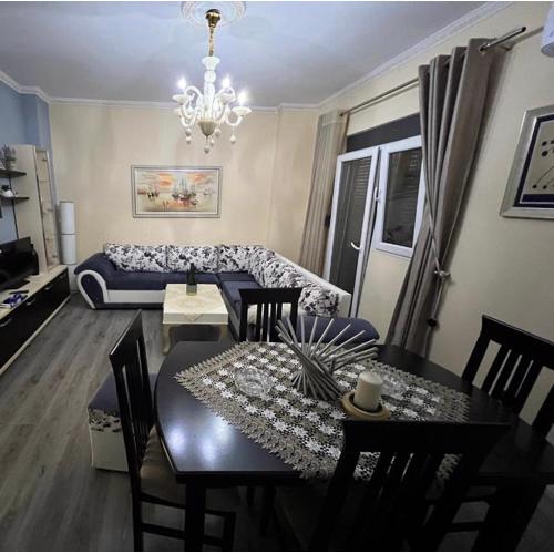 Eli Apartment