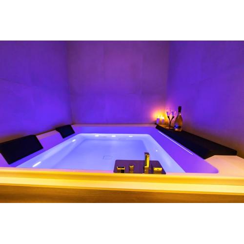 Elite Accommodations & Hydromassage Pool