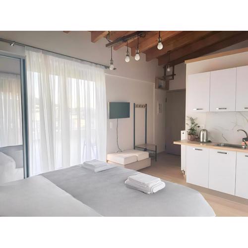 Elizabeth Studio