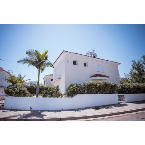 Elli Seaside Villa