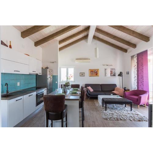 Ellu Apartment