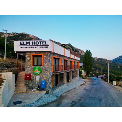 Elm Hotel