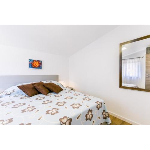 Elvira - Apartment Smokva - MPolo