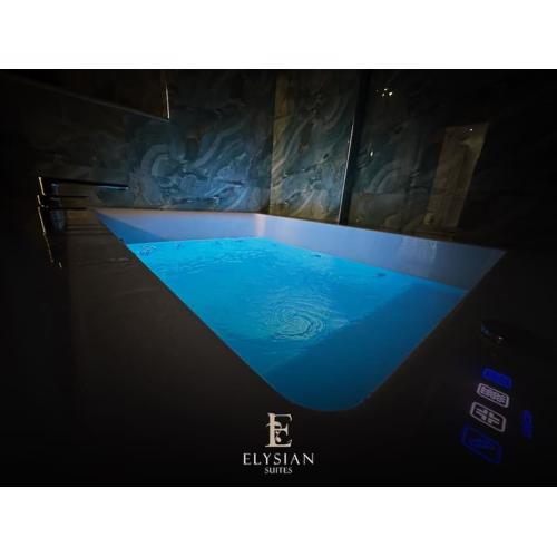 Elysian Luxury Suite N1