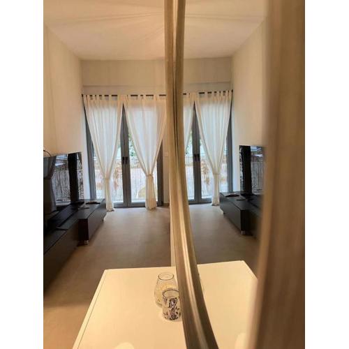 Embassy Apartment - I1