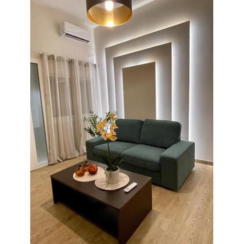 Emerald Luxury Apartments - ATH Airport