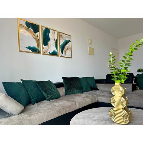 Emerald Sea View Suite