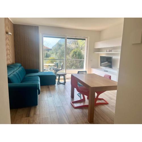 Emma‘s Riva-Dream - sonnige 2-Zimmer-Wohnung mit Garage und Balkon in Riva del Garda