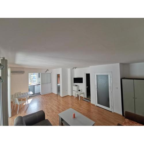 Emona 5 floor 4