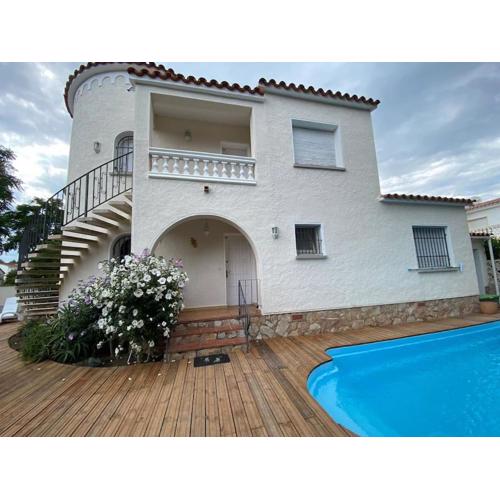Empuriabrava maison de charme avec piscine