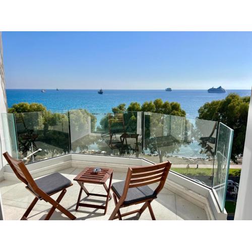 Enaerios Stunning Seaview Apartment