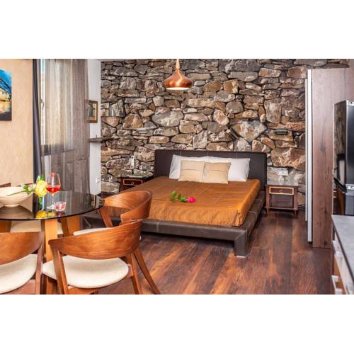 Enika Hotel