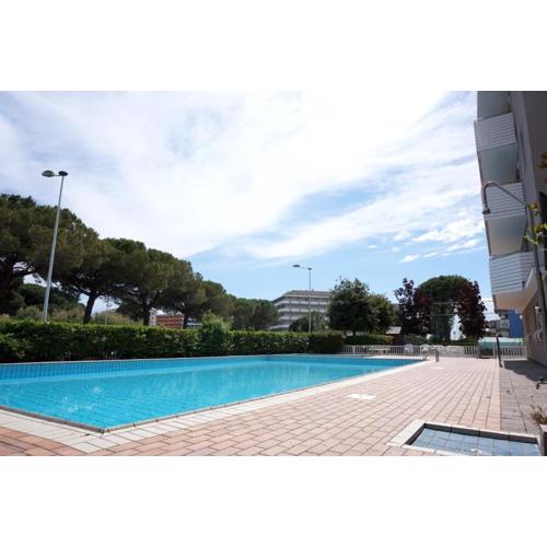 Enjoy your holiday in our pool - Beahost