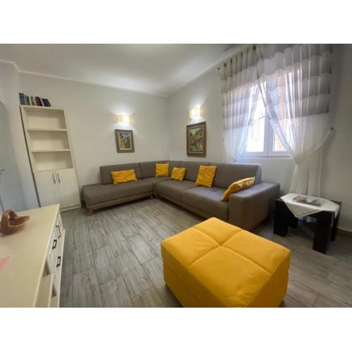 Enles Central Apartment
