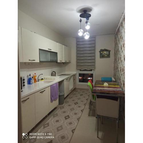 ENTIRE 3 Bedroom Apartment with FREE PARKING