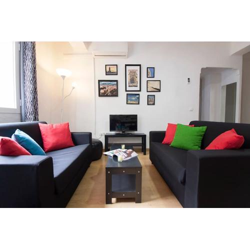 Entire 3 room flat in city center - CANAST