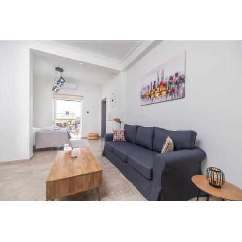 Entire, spacious, spotless apartment, in Ilioupoli, Greece