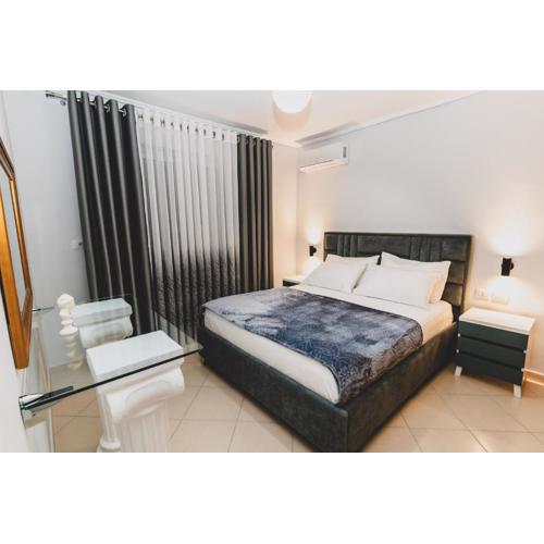 Enzo Apartment Sarande