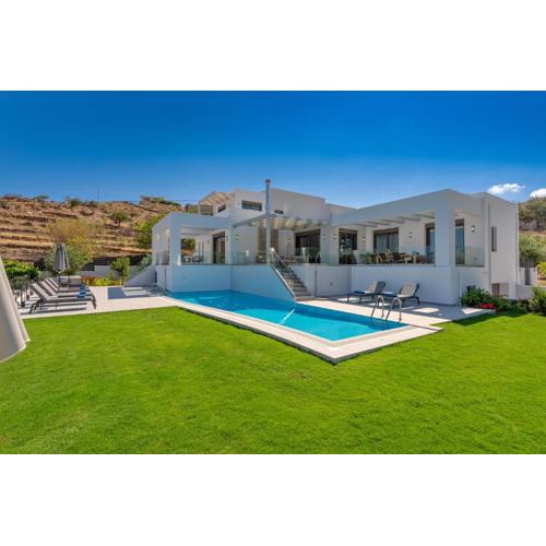 Eolia Iconic Villa, walking distance to the beach, By ThinkVilla