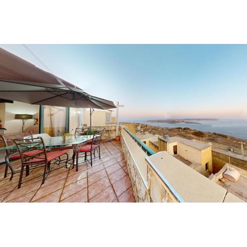 Epic 180 degree Sea & 3 Island Views Sun Terrace Penthouse