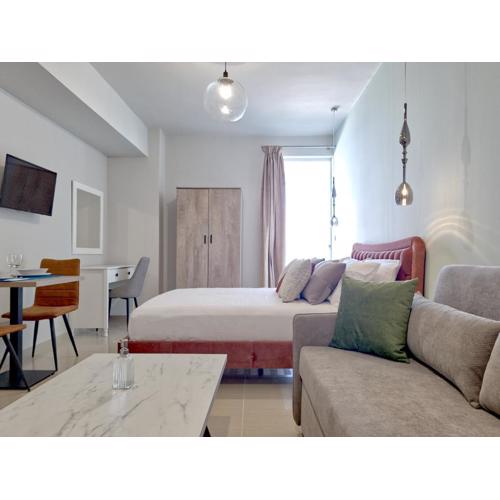Epipleon Luxury Suites - 103 - Δωμάτιο 35τμ με βεράντα 35τμ μπροστά στη θάλασσα