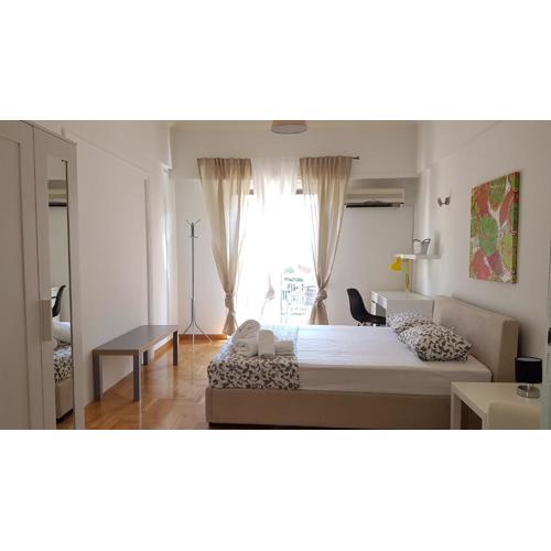 Errathens Wheat Apartment - Athens Center, 3 BD, 1 BATH