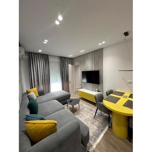 Escape Luxury Apartment 2 Shengjin