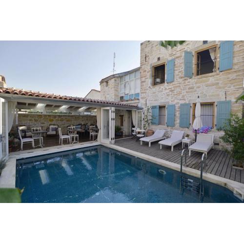 Eski Tas Hotel