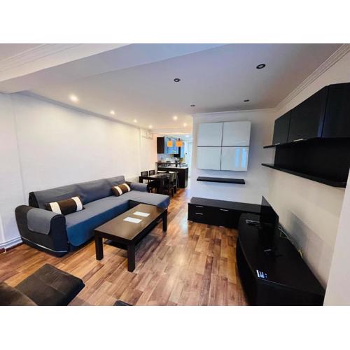 Espacioso apartamento en Gijón by beBalmy