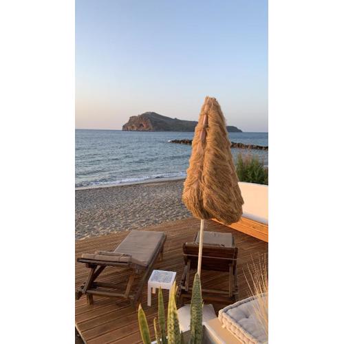 Esperanto seafront studio