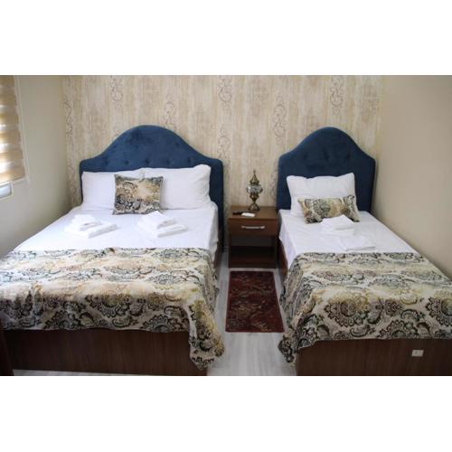 Estampolis Hotel