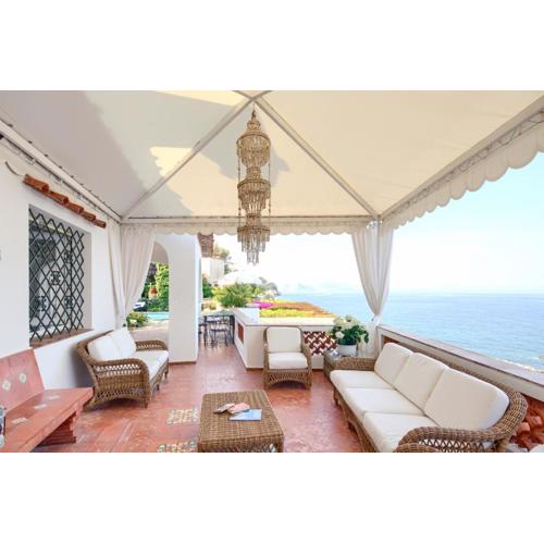 Estate4home - Villa Bouganville