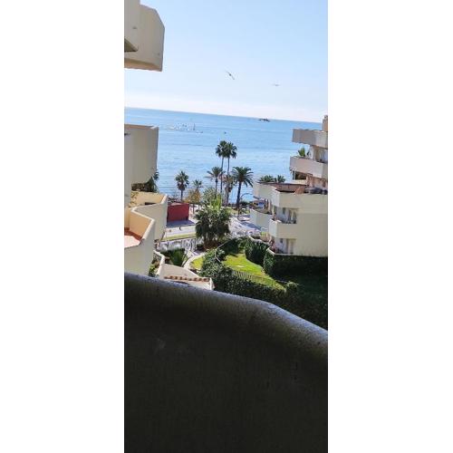 ESTUDIO BENALBEACH PRIMERA LINEA DE PLAYA