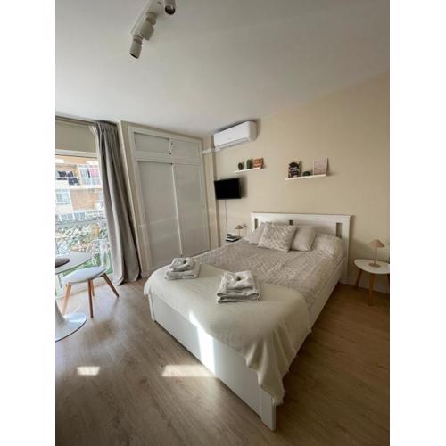 Estudio Boutique en Benalmádena, Recepción 24 horas, Piscinas