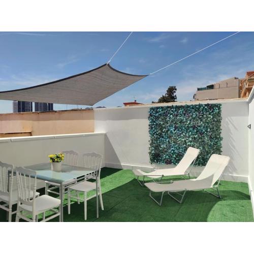 Estudio con gran terraza junto al Centro Histórico