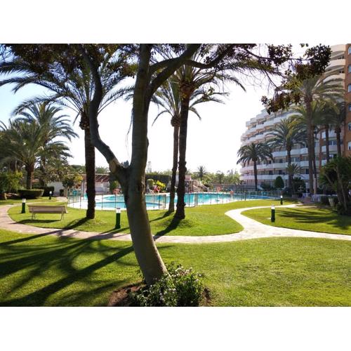 Estudio con piscina junto a la playa de Las Cañas